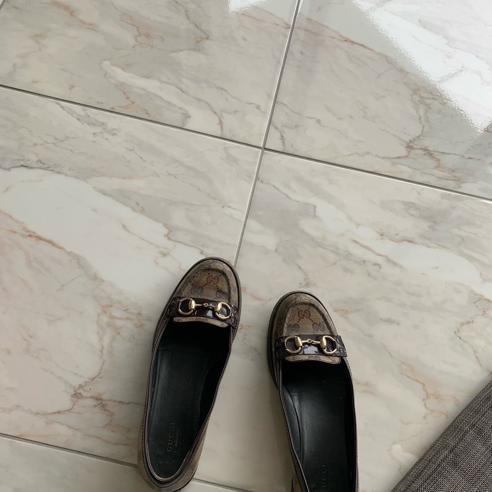 gucci shoes 9.5 - Picture 2 of 7